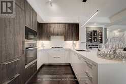 401 - 3 SOUTHVALE DRIVE Toronto