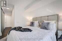 401 - 3 SOUTHVALE DRIVE Toronto