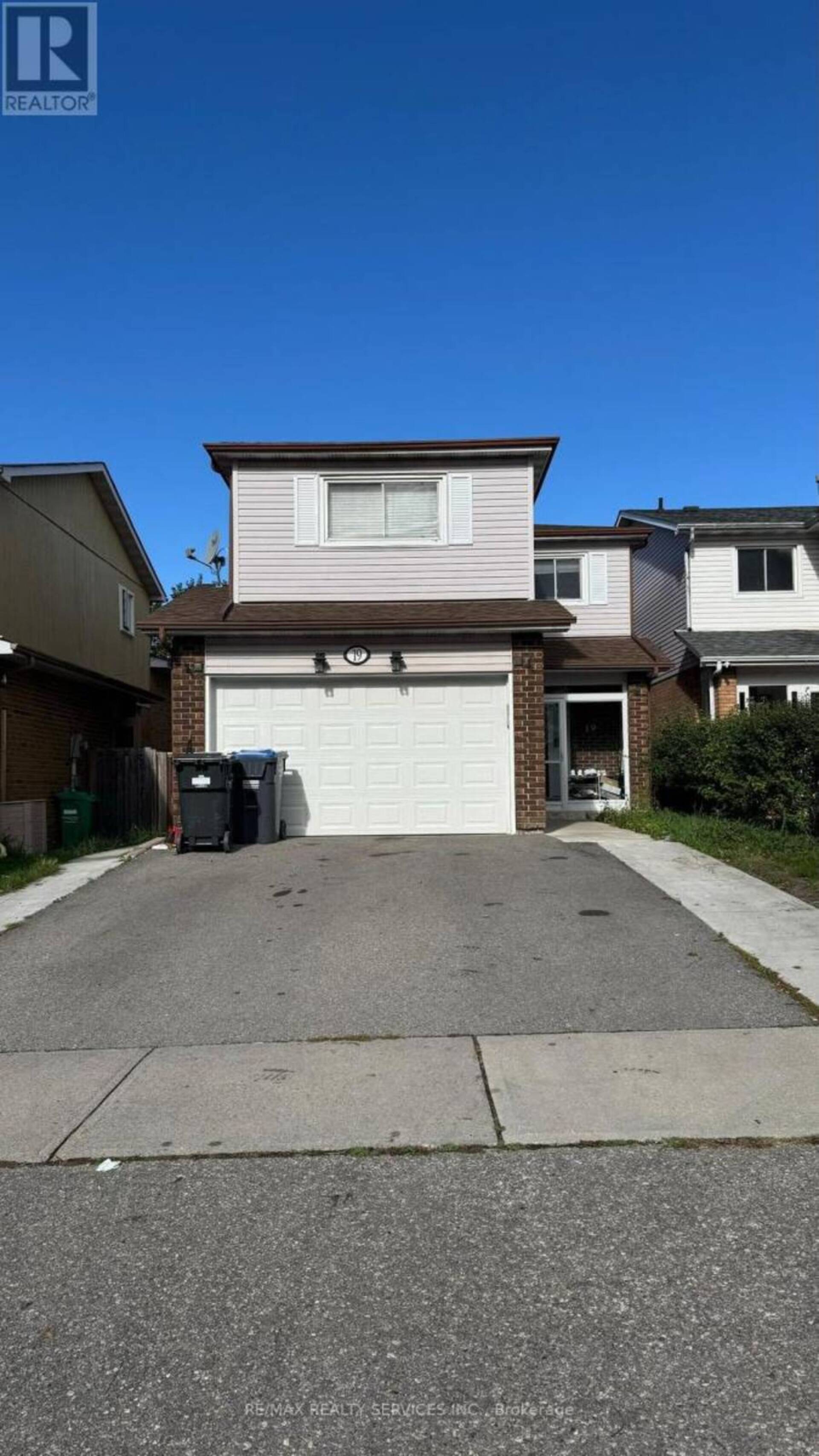 MAIN - 19 SIMMONS BOULEVARD Brampton