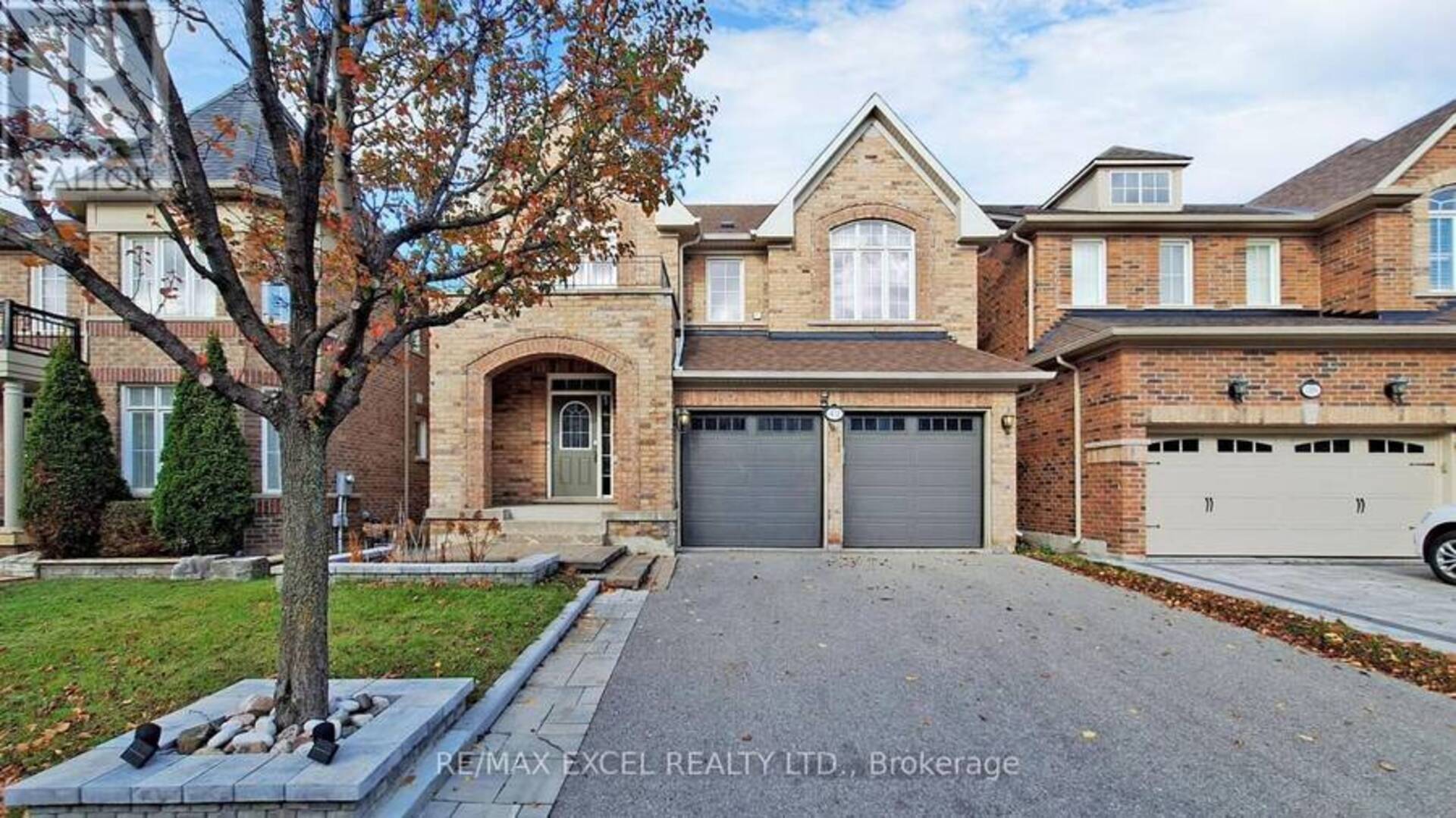 42 WALTER SCOTT CRESCENT Markham