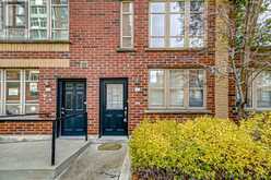 TH 141 - 21 RUTTAN STREET Toronto