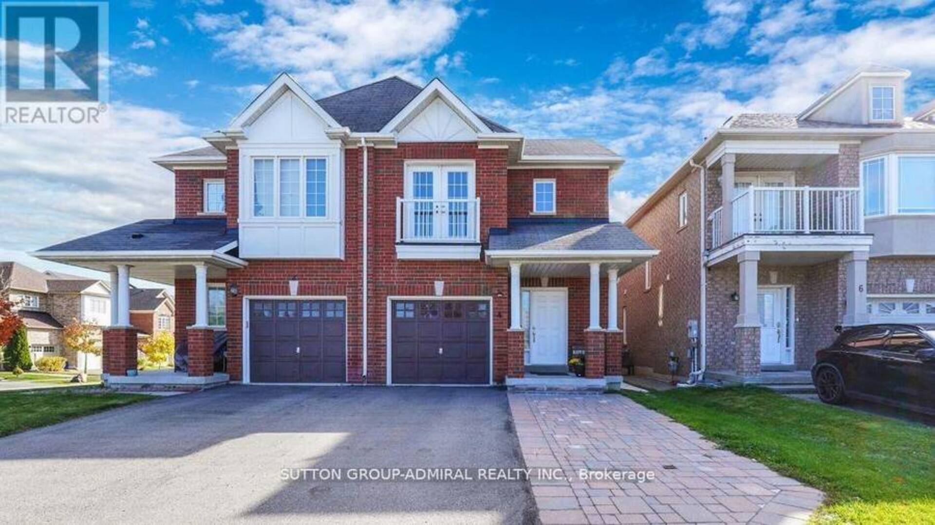 4 OLD ORCHARD CRESCENT Richmond Hill