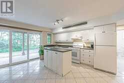 21 WINDSOR DRIVE N Whitchurch-Stouffville