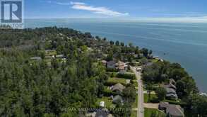 44 LAKESHORE ROAD E Oro-Medonte