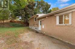 122 LONGFORD DRIVE Newmarket