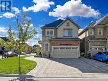 2427 MOONLIGHT CRESCENT Pickering