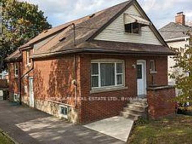 UPPER - 228 BELL AVENUE Hamilton Ontario