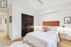 365B ROEHAMPTON AVENUE Toronto