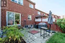 1609 AVONMORE SQUARE Pickering