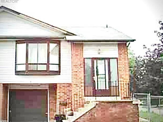 64 PETERSON COURT Brampton Ontario