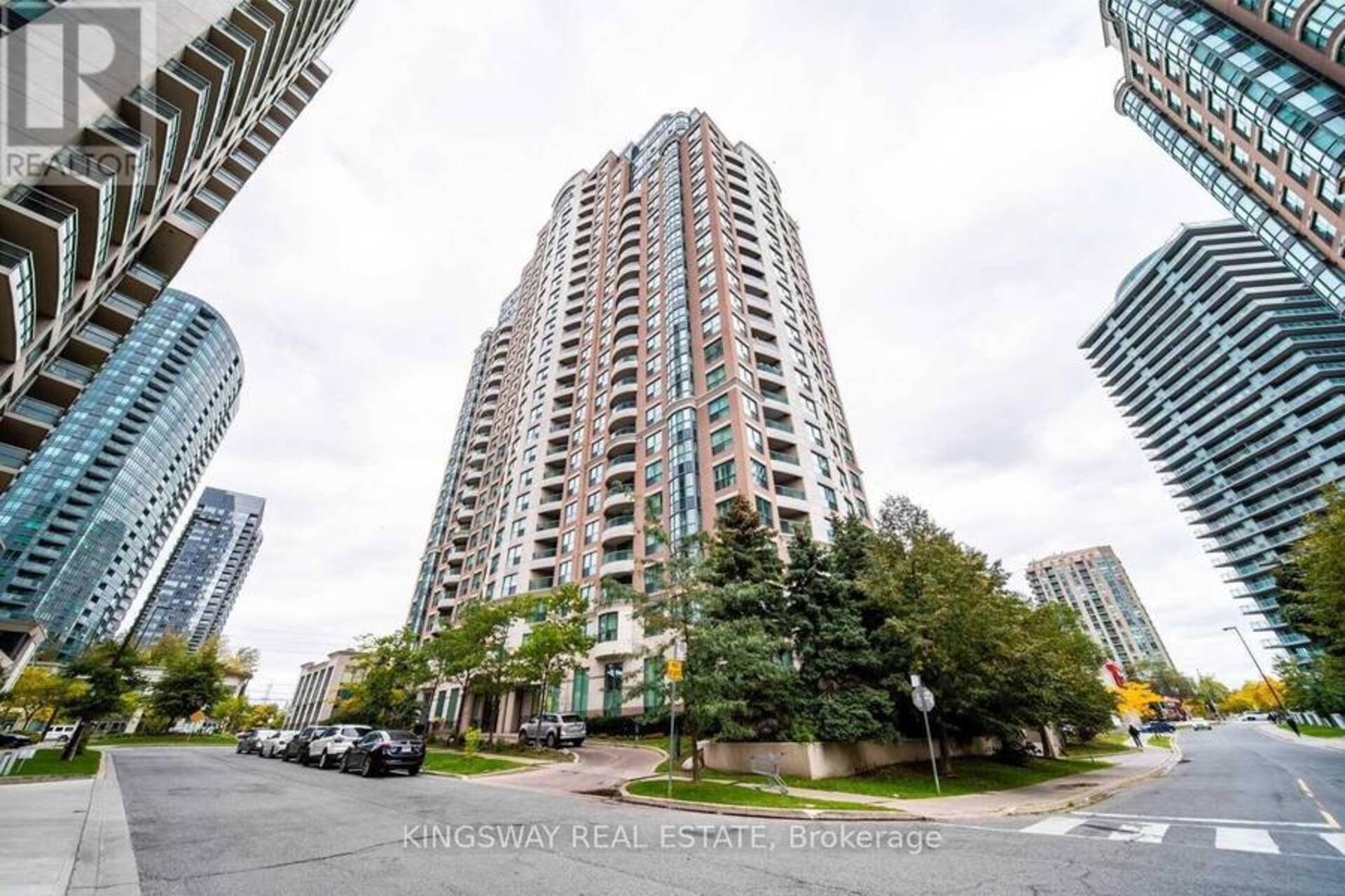 812 - 7 LORRAINE DRIVE Toronto