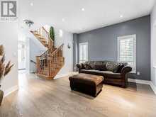 34 LOGGERHEAD GROVE Toronto