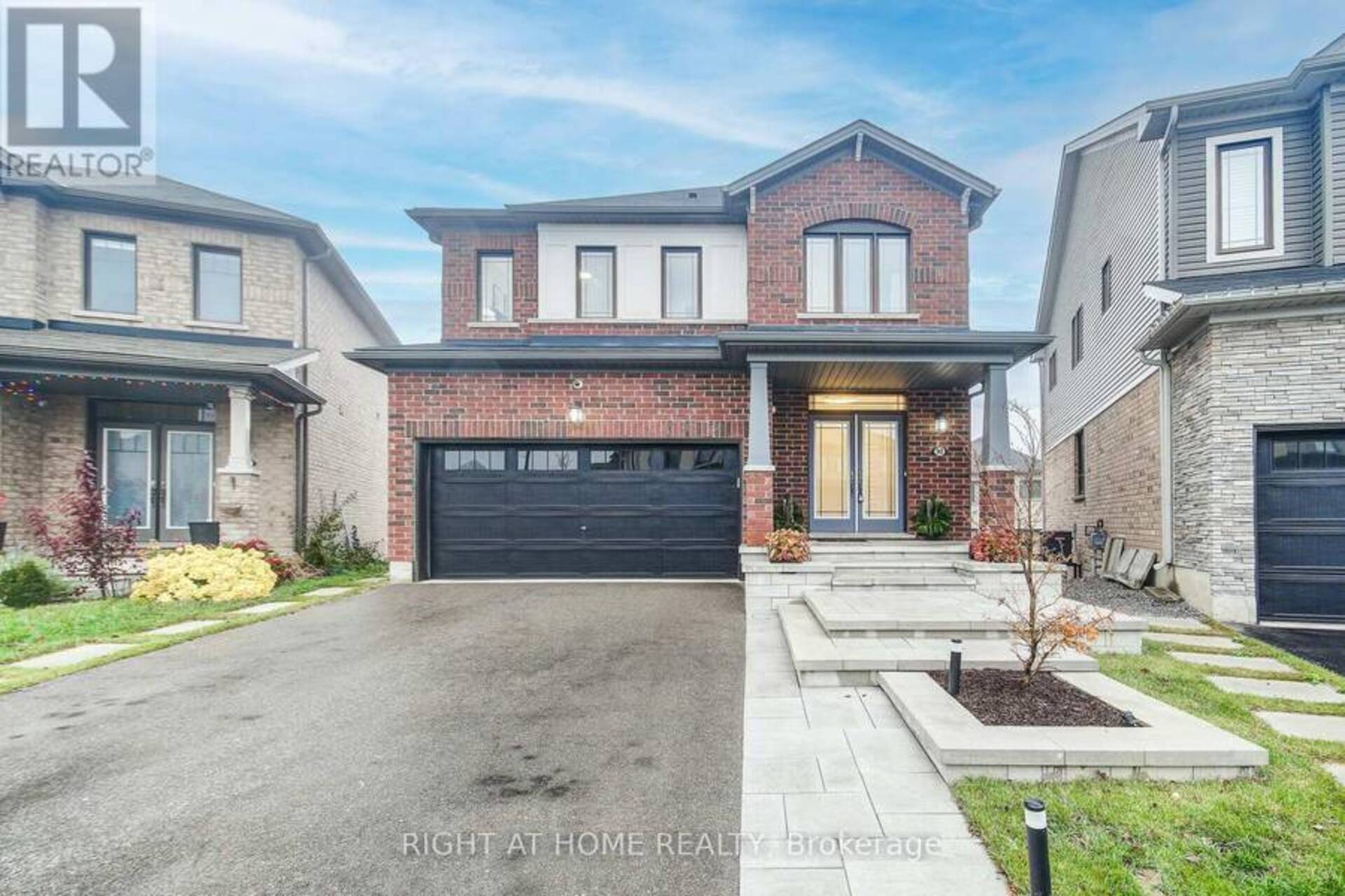 90 PAGEBROOK CRESCENT Hamilton