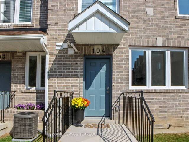 104 - 75 WELDRICK ROAD Richmond Hill Ontario