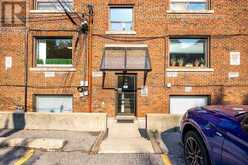 4 - 421 EGLINTON AVENUE W Toronto