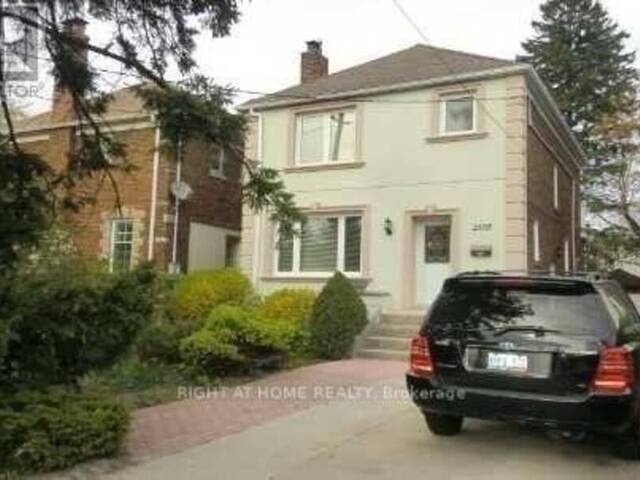 2105 AVENUE ROAD Toronto Ontario