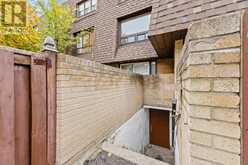 5 - 74 UPPER CANADA DRIVE Toronto