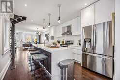 54 BELLEVUE AVENUE Toronto