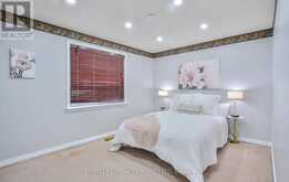 5 HATHWAY CRESCENT Toronto