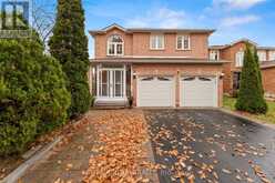 8 PANDORA COURT Richmond Hill