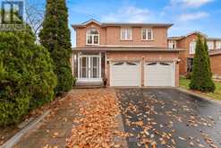 8 PANDORA COURT Richmond Hill