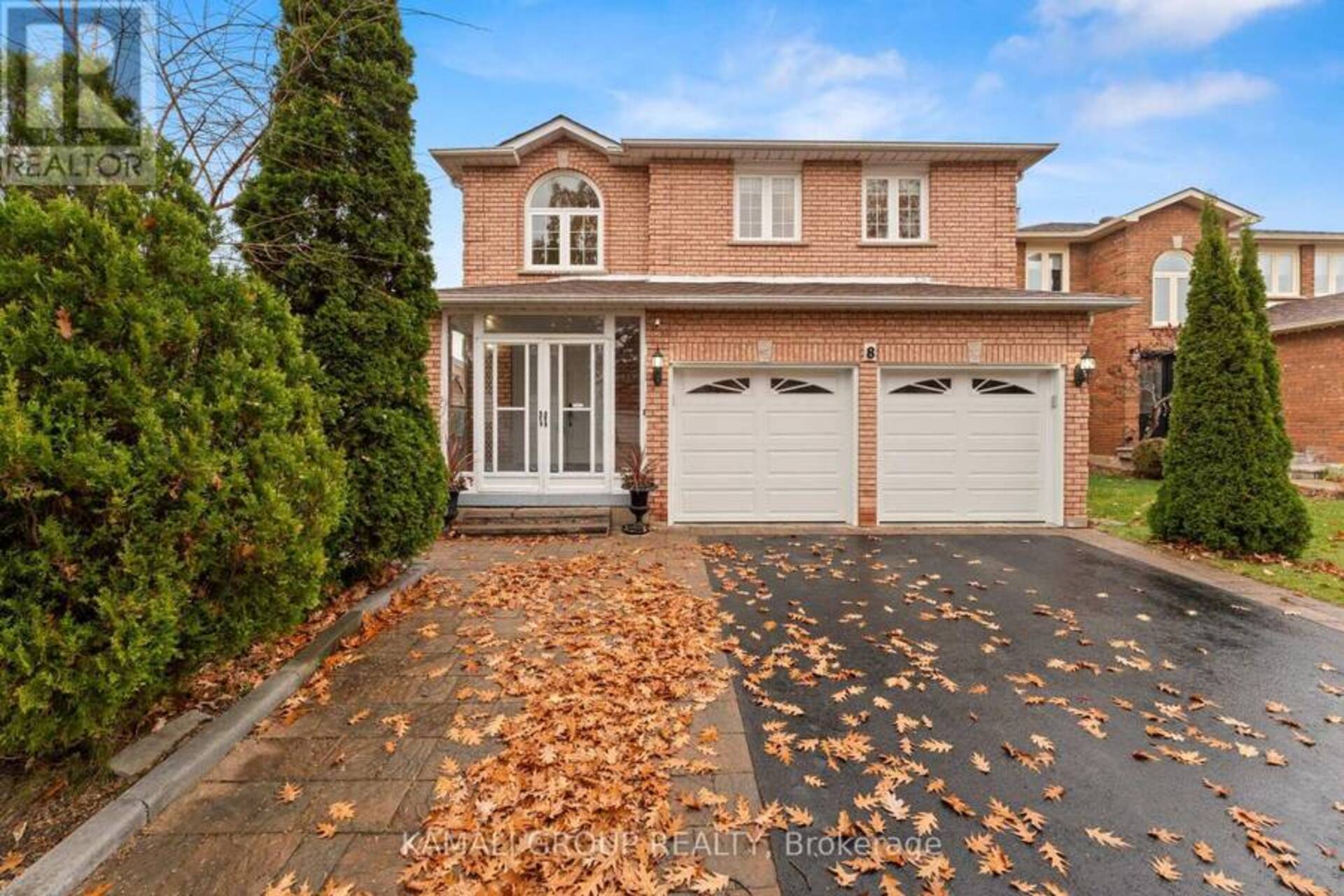 8 PANDORA COURT Richmond Hill