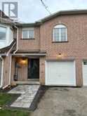 28 ROYAL CEDAR COURT East Gwillimbury