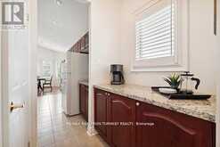 2 SUGGS LANE Whitchurch-Stouffville