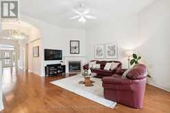 2 SUGGS LANE Whitchurch-Stouffville