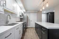 523 - 270 WELLINGTON STREET W Toronto