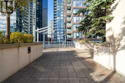 523 - 270 WELLINGTON STREET W Toronto