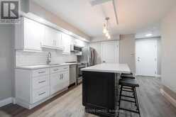 523 - 270 WELLINGTON STREET W Toronto