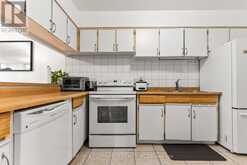 713 - 10 MARTHA EATON WAY Toronto