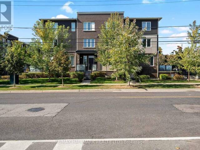 4 - 25 HERON PARK PLACE Toronto Ontario