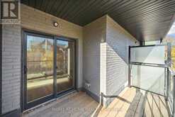 2 - 112 WALMER ROAD Toronto