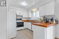 255 PLYMOUTH TRAIL Newmarket