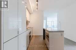 703 - 7 GRENVILLE STREET Toronto