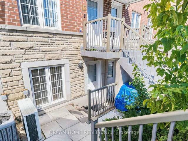 12 - 55 CEDARCROFT BOULEVARD Toronto Ontario