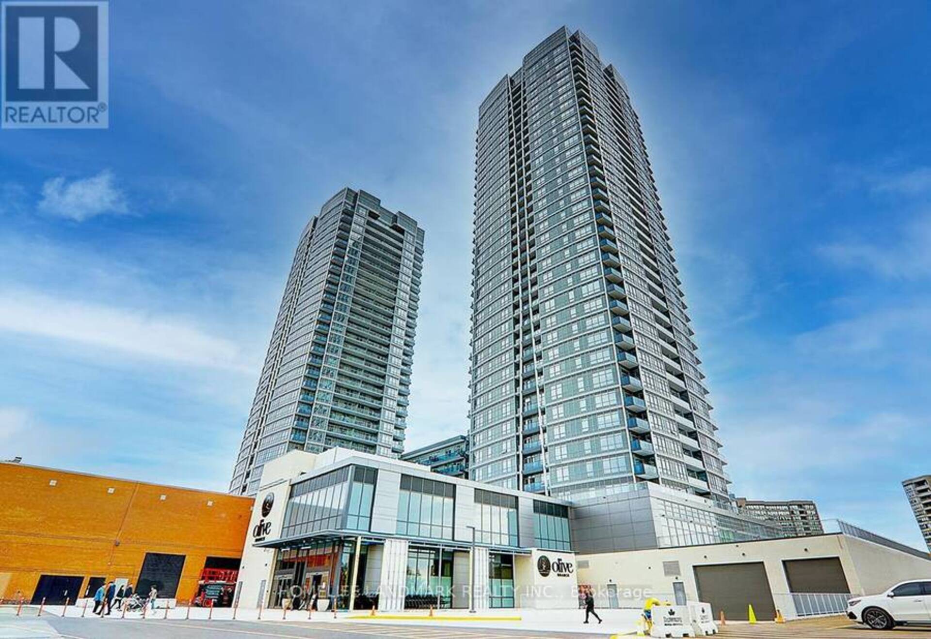 A1606 - 30 UPPER MALL WAY Vaughan