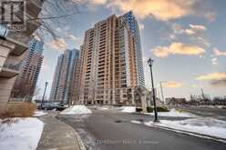 524 - 5233 DUNDAS STREET W Toronto