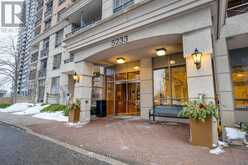 524 - 5233 DUNDAS STREET W Toronto