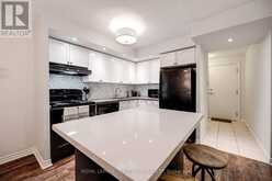 524 - 5233 DUNDAS STREET W Toronto