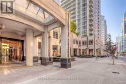 903 - 763 BAY STREET Toronto