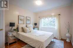 98 MOSAICS AVENUE Aurora