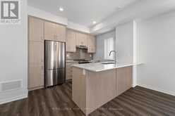 TH 207 - 141 HONEYCRISP CRESCENT Vaughan