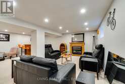 208 GLEN OAK DRIVE E Oakville