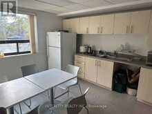 2/F - 627 BLOOR STREET W Toronto