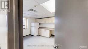 2/F - 627 BLOOR STREET W Toronto