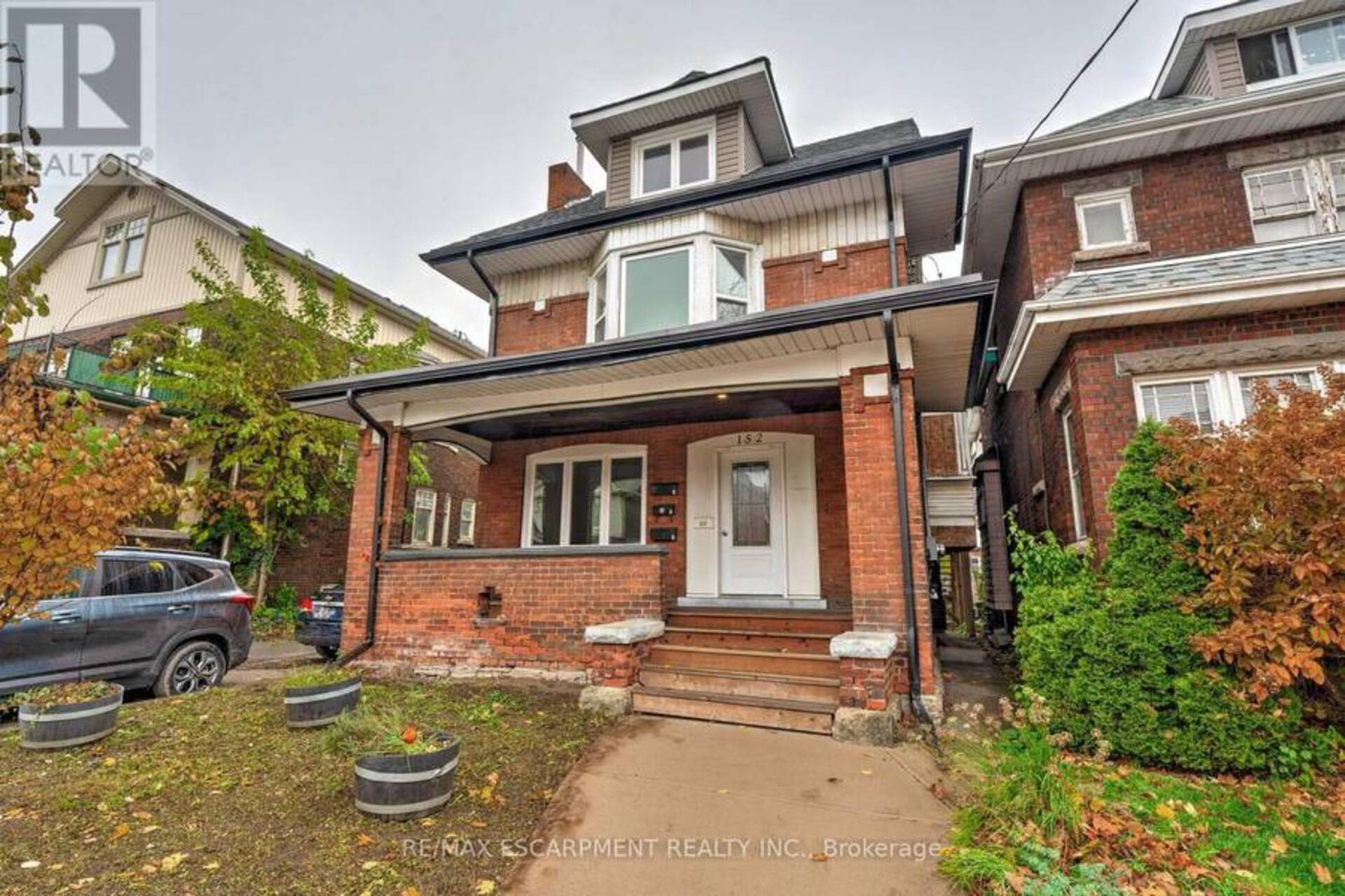 152 SANFORD AVENUE S Hamilton