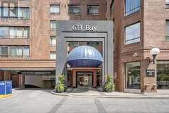 305 - 633 BAY STREET Toronto